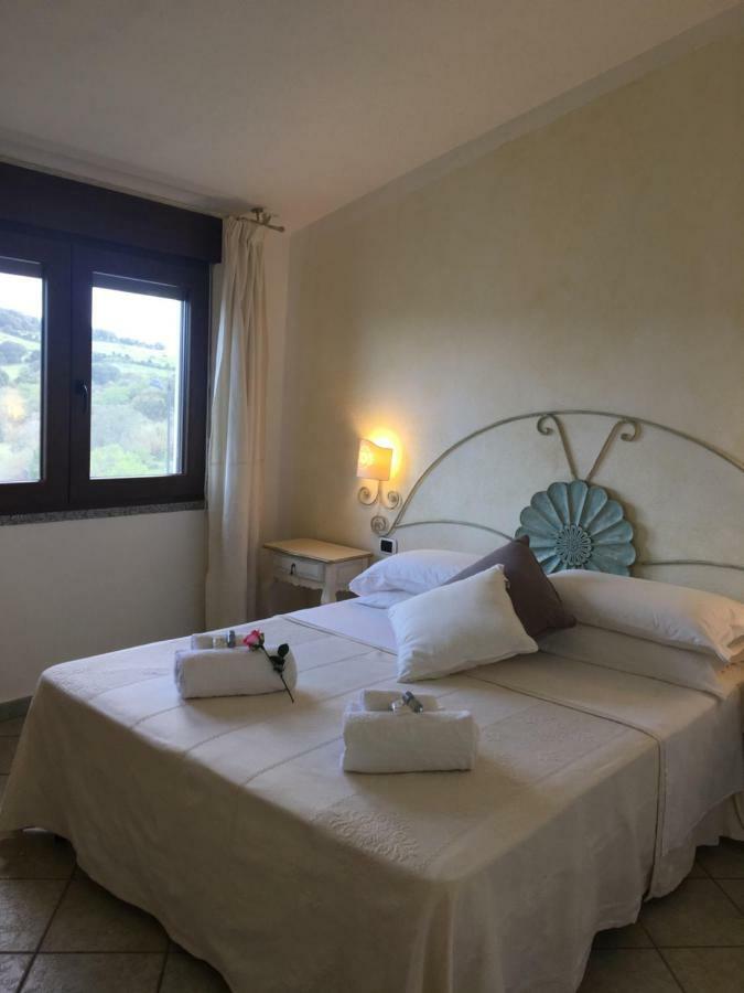 Hotel Sorgente Aglientu Εξωτερικό φωτογραφία
